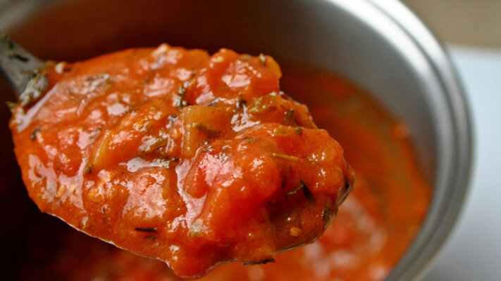 Tomatensuppe mit Pioppino Pilzen - Tomatensuppe mit Pioppino Pilzen